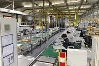 Ligne d'assemblage de tiroirs sur mesure pour la fabrication d'armoires de commutation LV/MV