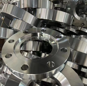 Bride de tuyauterie filetée en acier inoxydable 316L fabriquée en Chine pour les systèmes de plomberie et de CVC - Product Image 3