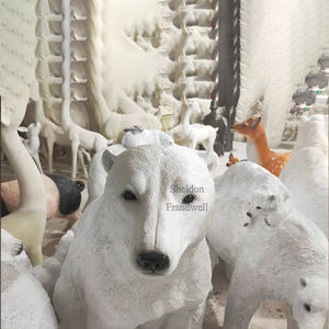 Scultura di orso polare bianco in resina/set di statue di famiglia di <span class=keywords><strong>orsi</strong></span> <span class=keywords><strong>polari</strong></span> luminosi in fibra di vetro realistici fatti a mano a grandezza naturale - Product Image 6