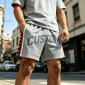 Shorts en maille pour homme personnalisés, taille élastique, impression par sublimation, bande latérale, respirants, style sport décontracté - Product Image 5
