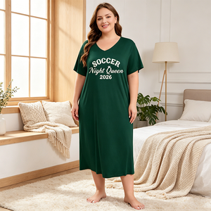 Camisón de Talla Grande para Mujer, Manga Corta, Cuello en V, Estampado Soccer <span class=keywords><strong>Queen</strong></span> 2026, Ropa de Dormir Suave, Elástica y Transpirable para Fanáticas del Fútbol - Product Image 1