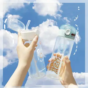 Bottiglia di acqua di vetro all'aperto squisita di stile INS di estate adorabile portatile all'ingrosso 420ml di vendita calda con paglia