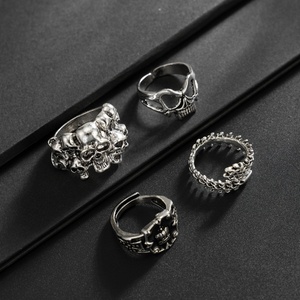 Punk Gothic Skelett-Thema Halb-Hohler Metall-Totenkopf-<span class=keywords><strong>Ring</strong></span>-Set für Männer Vintage Herren Streetwear Stapelbare Ringe Accessoires Schmuck Geschenke - Product Image 3