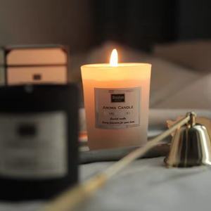 Bougie parfumée artisanale à la cire de soja, étiquette privée personnalisée, emballage en verre de luxe pour cadeaux de mariage - Product Image 4