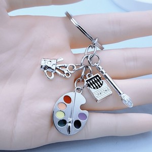 Llavero de Artista Personalizado de Fábrica con 21 Años de Experiencia, Llavero de Metal con Paleta y Crayones para Amantes del Arte - Product Image 5