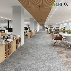 Dalles de moquette personnalisées pour hôtels, vente en gros, revêtement de <span class=keywords><strong>sol</strong></span> en nylon, <span class=keywords><strong>isolation</strong></span> acoustique, motifs design, écologiques, verts, OEM ODM - Product Image 1