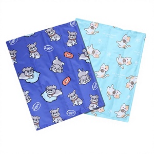 Nueva Alfombra Refrescante de Gel para Mascotas, Transpirable e Impermeable, con Diseño de Dibujos Animados, Cama Refrescante para <span class=keywords><strong>Perros</strong></span> y Gatos, Venta al Por Mayor - Product Image 1