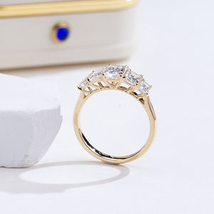 แหวนเพชรเม็ดเดี่ยวเพาะเลี้ยงในห้องปฏิบัติการ Messi Jewelry รุ่น MSR-2037 ทองคำขาว 18K สำหรับผู้หญิง - Product Image 3