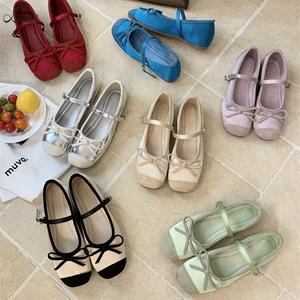 Chaussures Mary Jane élégantes à bout rond pour femmes, chaussures plates de ballerines pour femmes, chaussures habillées décontractées en simili cuir suédé, couleurs bonbon - Product Image 1