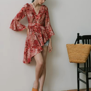 Женское асимметричное платье с рюшами и длинным рукавом - Product Image 5