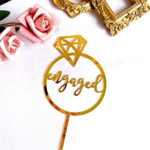 ท็อปเปอร์เค้กอะคริลิคสีทองลายน้ำผึ้งและหวานซึ้ง สำหรับตกแต่งงานวันเกิดและงานแต่งงาน - Product Image 5