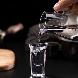 <span class=keywords><strong>Verre</strong></span> <span class=keywords><strong>à</strong></span> shot mini en <span class=keywords><strong>verre</strong></span> épais <span class=keywords><strong>réutilisable</strong></span> pour le brandy et la tequila, <span class=keywords><strong>verre</strong></span> <span class=keywords><strong>à</strong></span> <span class=keywords><strong>vin</strong></span> personnalisé avec logo – Vente en gros - Product Image 5