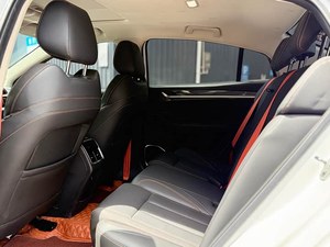 Auto Usado Chery Arrizo 5 GT Modelo 2022 1.6T DCT Yu Vehículo de Gasolina de 5 Plazas Turboalimentado R17 Volante a la Izquierda Jiben Auto - Product Image 2