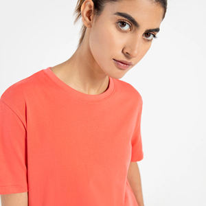 T-shirt pour femme en coton 100% personnalisé avec logo, décontracté, respirant, ample, coupe ample, tissu de haute qualité 180 GSM - Product Image 5