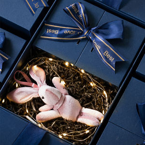 Caja de regalo de perfume de embalaje de cinta azul de lujo de cartón personalizado caja de regalo de té de cumpleaños lápiz labial cerveza pestañas peluca herramienta caja de regalo - Product Image 6