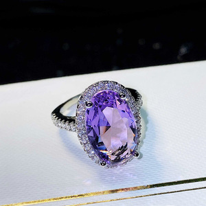 Anello ovale con pietra viola per donna, con accenti scintillanti, elegante gioiello da dito alla moda - Product Image 3