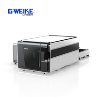 Machine de découpe laser à fibre fermée haute puissance 8000W/12000W avec table d'échange 3015, commande Cypcut, Hiwin pour la découpe de métaux