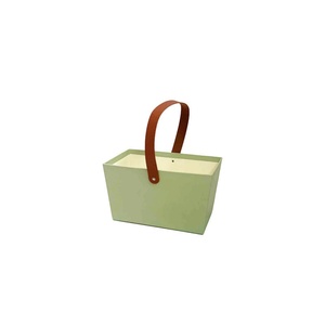 Boîte Cadeau Rectangulaire Rigide Personnalisée de Haute Qualité, Recyclable, Couleur Macaron, avec Poignée Portable pour Fleurs et Articles de Mode - Product Image 3