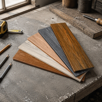 Plancher extérieur en WPC co-extrudé creux le plus vendu avec installation par clipsage, écologique et étanche, planche 138H23-L