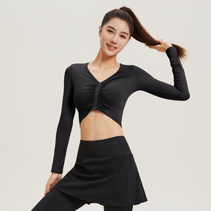 Top corto de lujo para mujer, camiseta de Yoga de manga larga con escote en V profundo para deportes, Fitness, transpirable, Top de entrenamiento para correr, patrón único corto - Product Image 6