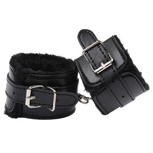 Esposas de Cuero Arcoíris con Hebilla Cruzada, Tobillos con Correa, Correas de Sujeción Eróticas - Product Image 4