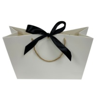 Emballage écologique, sac cadeau en papier artistique de luxe, logo personnalisé, matériaux recyclés, couleur et taille personnalisées, vêtements, chaussures, magnétique