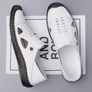 รองเท้าผ้าใบผู้ชายสีขาว สวมใส่สบาย ระบายอากาศได้ดี หนังเจาะรู พื้นยางเตี้ย รองเท้าลำลองแบบสวม - Product Image 3