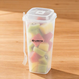 أكواب شاي الفقاعات البلاستيكية المربعة كبيرة الحجم من LOKYO بشعار مخصص، أكواب عصير سموثي للاستخدام مرة واحدة سعة 12 أونصة و16 أونصة مع غطاء - Product Image 3