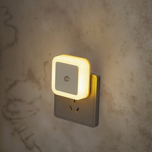 Phong Cách Hiện Đại Nhựa LED Đèn Cạnh Giường Ngủ Điện USB Nguồn Điện Nhỏ Vuông Thiết Kế Ánh Sáng Ban Đêm Cho Nhà Bếp Sử Dụng - Product Image 2