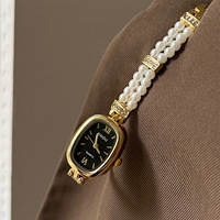 Montre pour femme personnalisable, bracelet en acrylique quartz, cadran ovale avec aiguilles et design perlé, élégante