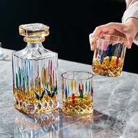 Carafe en cristal de luxe haut de gamme avec détails dorés, design minimaliste moderne, capacité de 1000 ml pour whisky, spiritueux, vin, ensemble