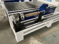 Routeur CNC 1325 4 axes pour le bois, machine de sculpture 3D/4D sur bois et mousse pour la fabrication de colonnes romaines