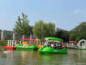 Bateau de loisirs électrique en plastique pour jeux aquatiques familiaux, avec structure stable et grand espace, idéal pour parcs aquatiques, rivières intérieures et mer - Product Image 3