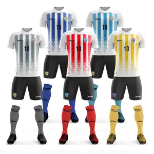 Modello gratuito Design squadra di calcio maglia da calcio Set sublimazione abbigliamento da calcio stampa Set regalo abbigliamento sportivo personalizzato adulti