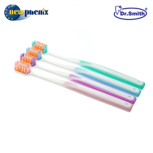 Brosse à dents de couleur macaron de forme irrégulière avec poils densément implantés et ultra-doux - Product Image 2