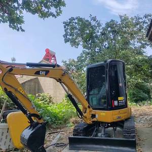 Mini Excavadora de 3.5 Toneladas con Motor Cummins, Cucharón de Excavación, Orugas de Goma, Giro Cero de Cola, Compacta - Product Image 1