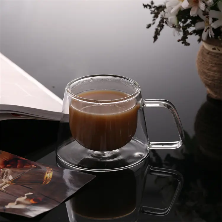 Tazze da caffè a doppia parete in vetro borosilicato all'ingrosso trasparente C tazze in vetro a doppia parete