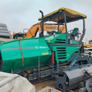 <span class=keywords><strong>Occasion</strong></span> à prix avantageux : Finisseur routier Vogele SUPER 2100, moteur Cummins, boîte de vitesses, pompe, distributeur hydraulique Kawasaki, 23 tonnes, modèle 2005-2026 - Product Image 1