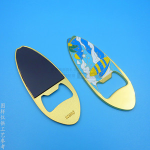ที่เปิดขวดโลหะผสมสังกะสีสีทองแบบแบน พร้อมลายเพ้นท์ตกแต่ง ใช้เป็นแม่เหล็กติดตู้เย็นได้ - Product Image 2