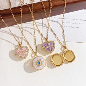 Collar con Colgante <span class=keywords><strong>de</strong></span> Medallón para <span class=keywords><strong>Fotos</strong></span> <span class=keywords><strong>de</strong></span> Acero Inoxidable Vintage, Chapado en Oro <span class=keywords><strong>de</strong></span> 18k, con Dijes <span class=keywords><strong>de</strong></span> Corazones y Sol Esmaltados, para Mujer - Product Image 3