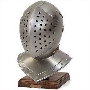 Casque médiéval en fer forgé artisanal, armure de chevalier découpée, casque de collection pour décoration sur le thème des films et séries TV - Product Image 4