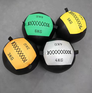 Balón Medicinal de Cuero Suave de 5 Kg, 10 Kg, 8 Kg - con Asas, Logotipos Personalizados, Perfecto para Entrenamiento Muscular de Brazos. - Product Image 6