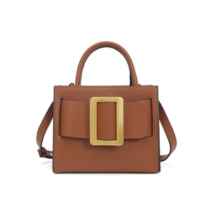 Sac à bandoulière carré en cuir véritable style français pour femme, avec fermeture éclair et boucle de ceinture, nouvelle collection 2026, design de niche haut de gamme et tendance - Product Image 1