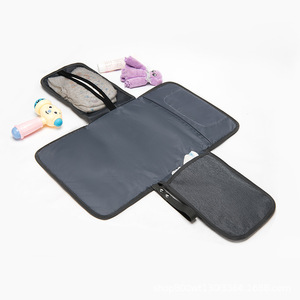 Novo Tapete portátil à prova d'água para troca de fraldas de bebê, sacola de troca de fraldas para bebês, preço baixo por atacado - Product Image 4