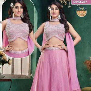 Conjunto de Lehenga Choli Dupatta Rosa Bordado para Mujer, Diseño de Alta Costura para Bodas y Fiestas - Product Image 1