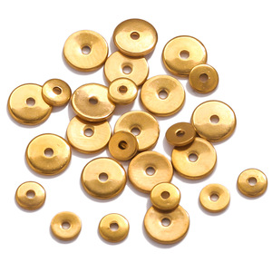 Perles d'espacement plates et rondes en acier inoxydable plaqué or PVD, perles lâches pour la fabrication de bijoux, accessoires de création de bracelets DIY - Product Image 1
