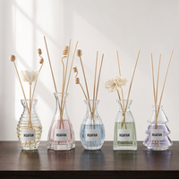 Bouteille diffuseur de parfum en verre gaufré à rayures verticales de 100 ml, transparente, vide, avec logo personnalisé