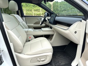 25 Unidades de <span class=keywords><strong>Toyota</strong></span> BZ3XPRO, con una Autonomía Eléctrica Pura de 520 Kilómetros. - Product Image 2