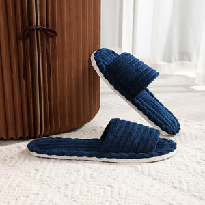 Pantoufles en mousse EVA à bout ouvert avec doublure confortable, personnalisables et douillettes, vente en gros directe usine Chine - Product Image 3