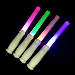 LSD B700A 2026新製品 フラッシュライトスティック コンサート スポーツイベント パーティーグッズ 2.4GHzリモコン 反射プラスチック - Product Image 1